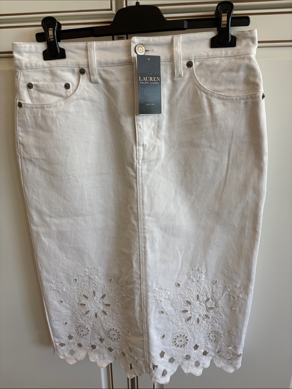 NWT Lauren Ralph Lauren White Eyelet Pencil Skirt Size 4Petite